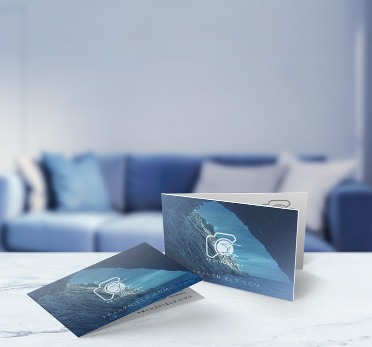 Cartes de visite pliées